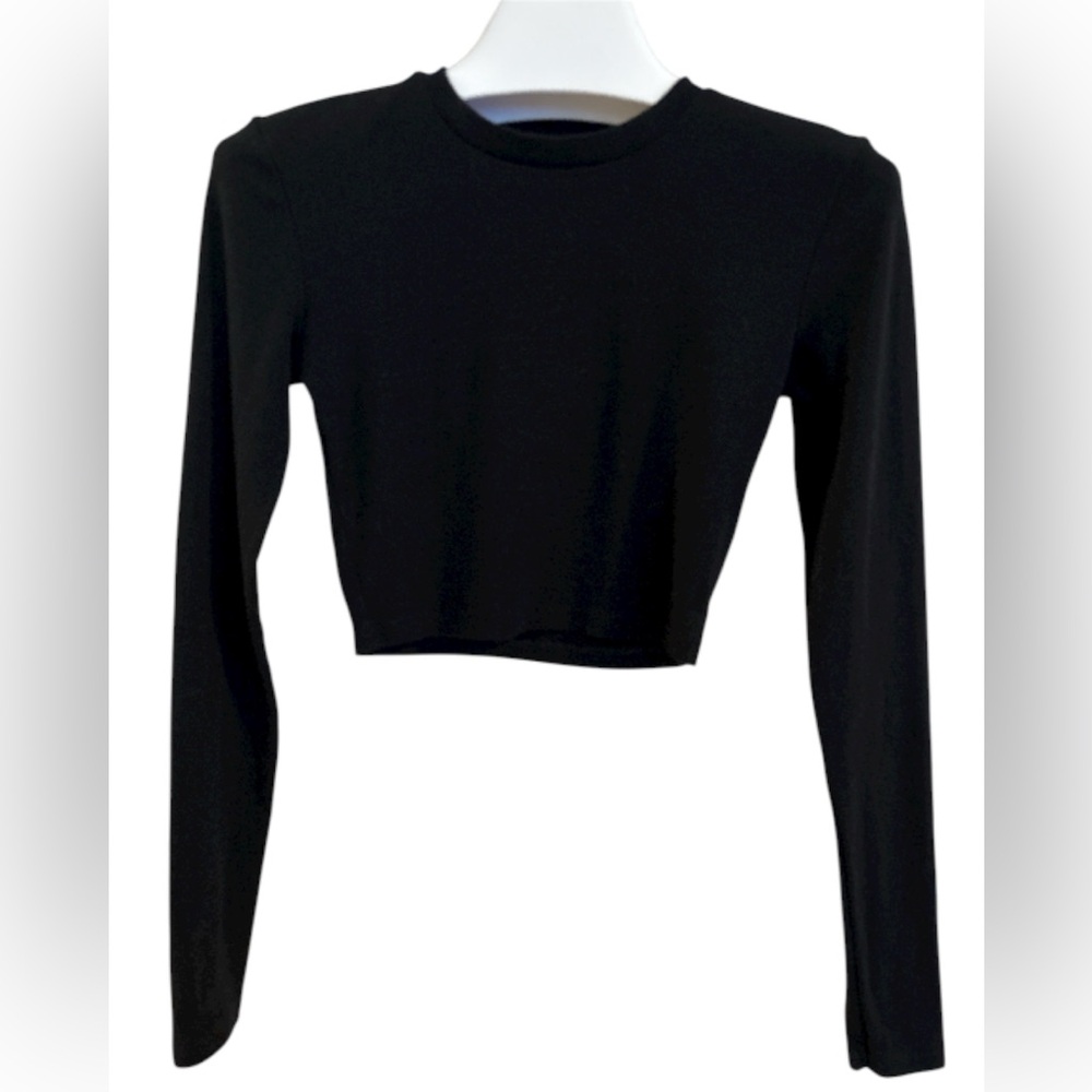 Women’s Zara Black Long Sleeve Crop Top, Size S.